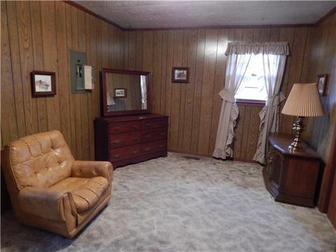 200 Spring St, Vanleer, TN 37181 photo 8