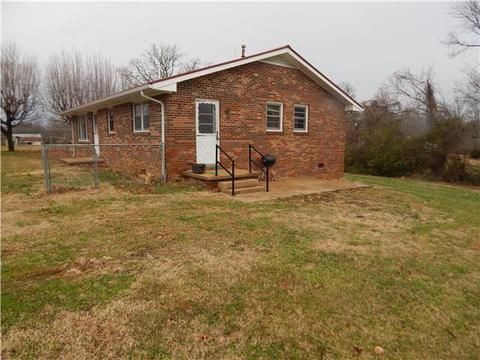 200 Spring St, Vanleer, TN 37181 photo 20