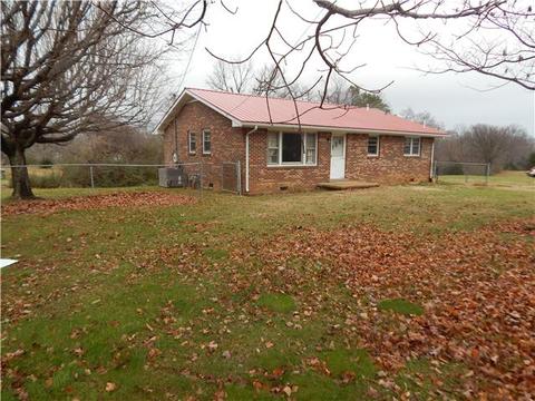 200 Spring St, Vanleer, TN 37181 photo 16