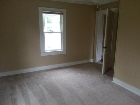 705 W Walnut St, Dickson, TN 37055 photo 3