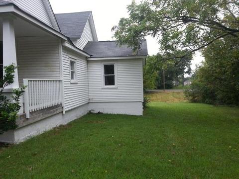 705 W Walnut St, Dickson, TN 37055 photo 11