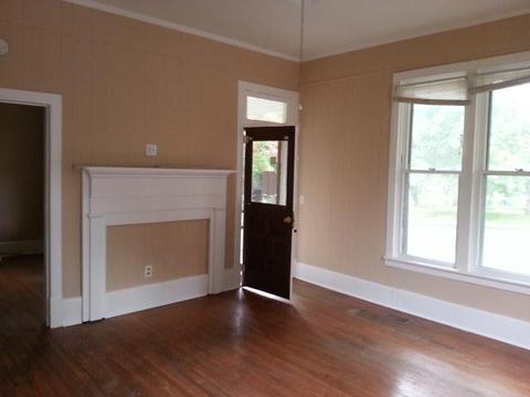 705 W Walnut St, Dickson, TN 37055 photo 7
