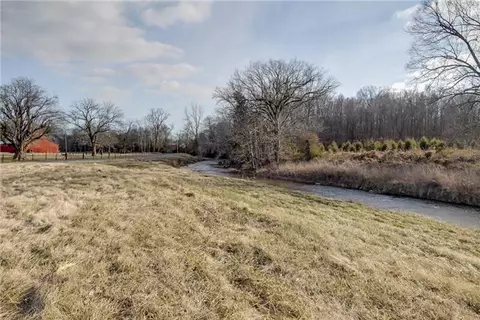 4212 Armstrong Rd, Cottontown, TN 37048 photo 4