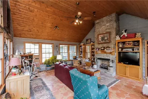 4212 Armstrong Rd, Cottontown, TN 37048 photo 14