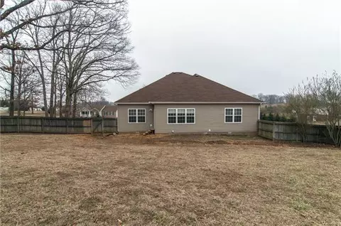 105 Lena Loop, Burns, TN 37029 photo 17