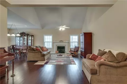 105 Lena Loop, Burns, TN 37029 photo 5
