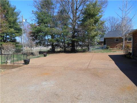 121 Sam Davis Dr, Springfield, TN 37172 photo 19