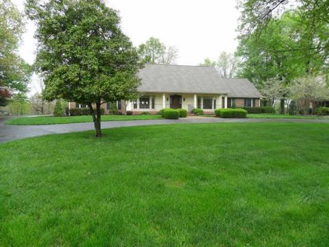 117 Sam Davis Dr, Springfield, TN 37172 photo 2