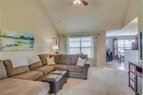 2078 Red Jacket Trce, Spring Hill, TN 37174 photo 4