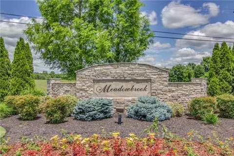 2078 Red Jacket Trce, Spring Hill, TN 37174 photo 2
