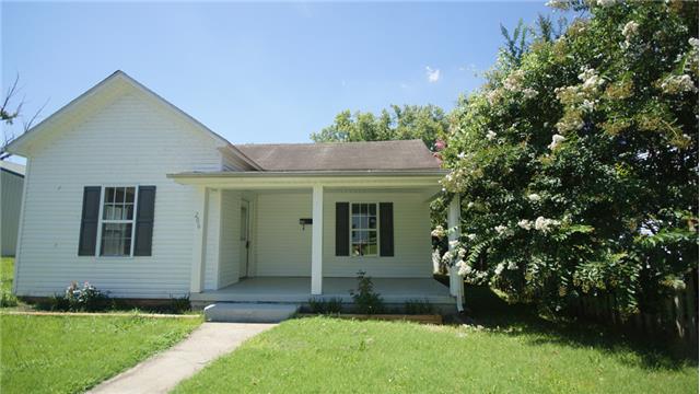 206 Scott St, Dickson, TN 37055 photo 1