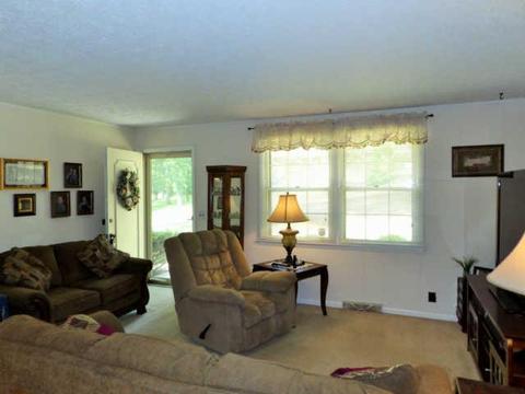 113 E Circle Dr, Burns, TN 37029 photo 7