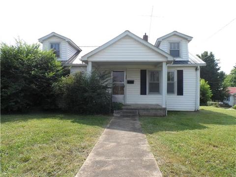 106 General Ave, Centerville, TN 37033 photo 1