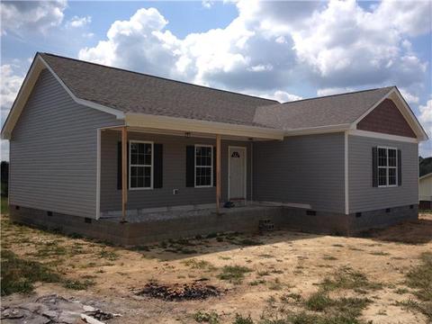 586 Murrell, Dickson, TN 37055 photo 2
