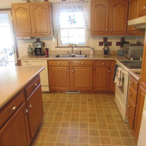 181 Old Jackson Hwy S, Loretto, TN 38469 photo 3