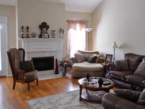 212 Foxrun, Springfield, TN 37172 photo 2