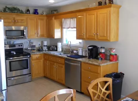 212 Foxrun, Springfield, TN 37172 photo 5