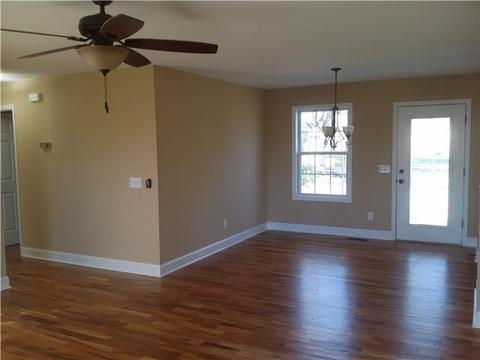 623 Lancaster Dr, Spring Hill, TN 37174 photo 5