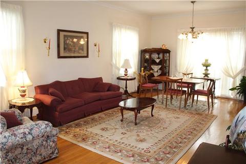 563 E Madison St E, Pulaski, TN 38478 photo 2