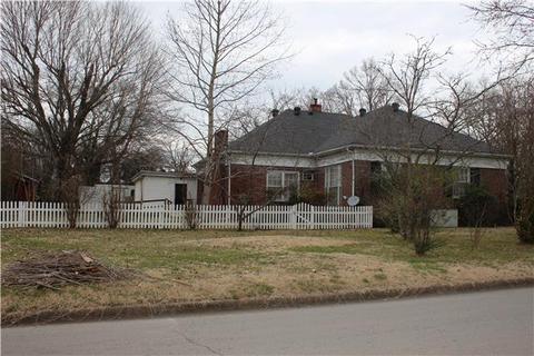 563 E Madison St E, Pulaski, TN 38478 photo 17