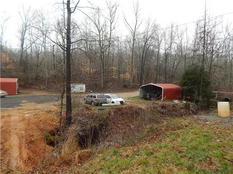 2017 Conatser Rd, Cunningham, TN 37052 photo 3