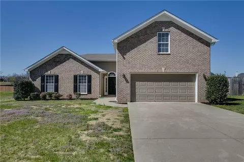 3712 Ivanora Dr, Spring Hill, TN 37174 photo 1