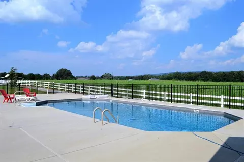 238 Peachtree Ln, Decherd, TN 37324 photo 18