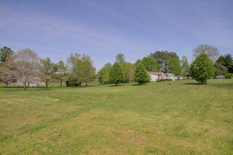 345 Wall Rd, Cunningham, TN 37052 photo 6