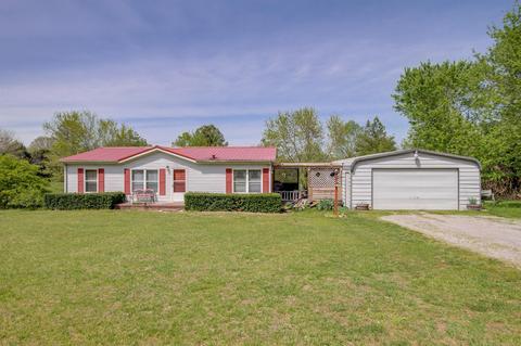 345 Wall Rd, Cunningham, TN 37052 photo 1