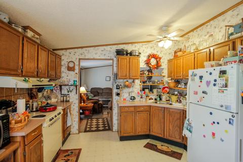 345 Wall Rd, Cunningham, TN 37052 photo 22