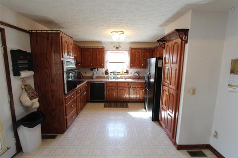 4149 Cedar St, Centerville, TN 37033 photo 4
