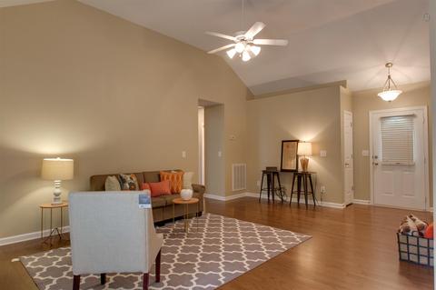537 Leeza Loop, Dickson, TN 37055 photo 8