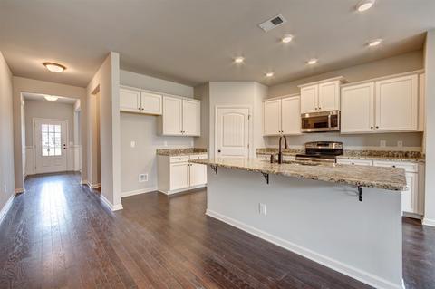 3650 Genoa Dr, Murfreesboro, TN 37128 photo 3