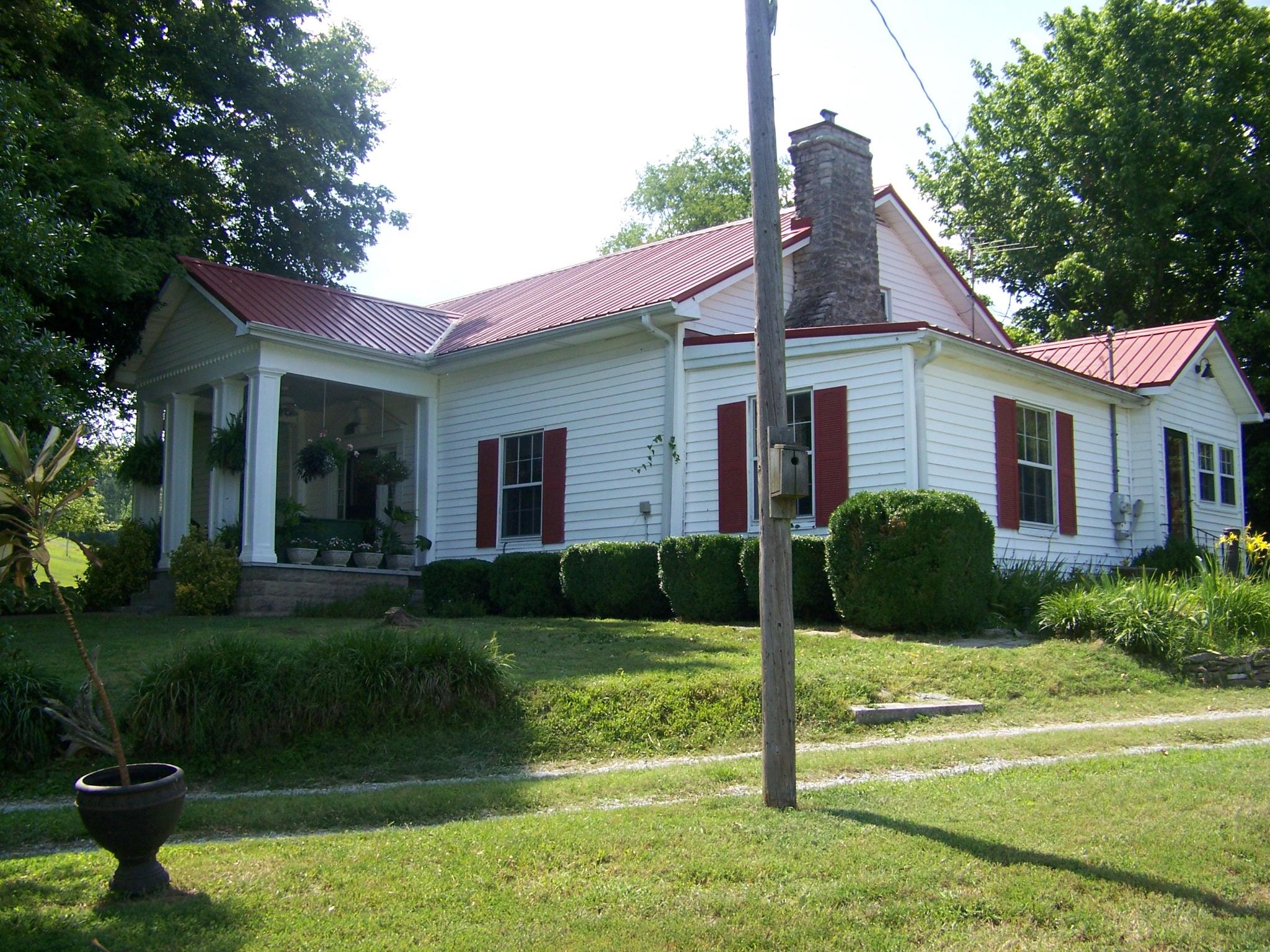 220 Sparks Ln, Minor Hill, TN 38473 photo 1