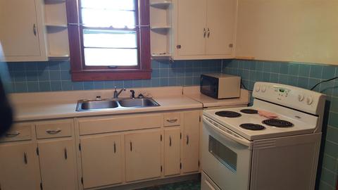 412 Third St, Guthrie, KY 42234 photo 4