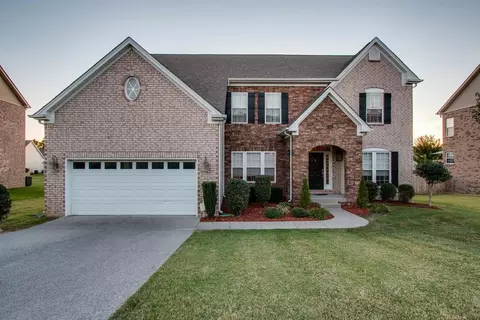1009 Queens Pl, Spring Hill, TN 37174 photo 1