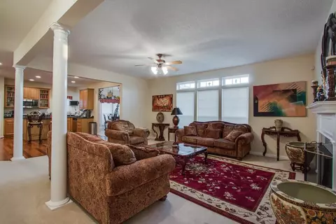 1009 Queens Pl, Spring Hill, TN 37174 photo 7