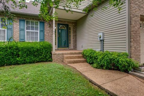 664 Charles Ln, Spring Hill, TN 37174 photo 1