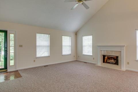 664 Charles Ln, Spring Hill, TN 37174 photo 5