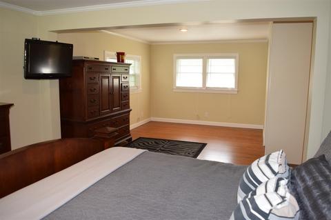 211 E Park Cir, Dickson, TN 37055 photo 6