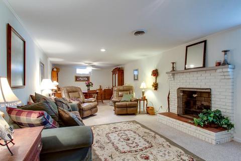 1202 Ridgecrest Dr, Dickson, TN 37055 photo 17