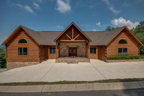 628 Harbor Pointe Dr, Silver Point, TN 38582 photo 1
