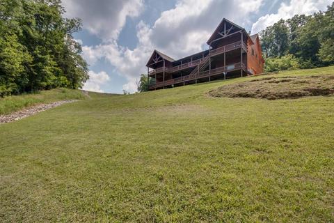 628 Harbor Pointe Dr, Silver Point, TN 38582 photo 2