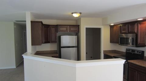 802 W 3rd St, Dickson, TN 37055 photo 6