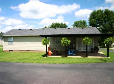 285 Kay Cir, Lafayette, TN 37083 photo 4