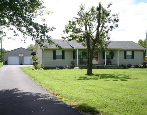 285 Kay Cir, Lafayette, TN 37083 photo 1
