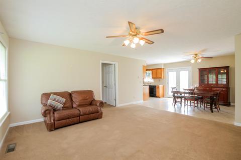3902 Armstrong Rd, Springfield, TN 37172 photo 2