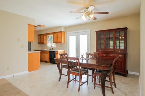 3902 Armstrong Rd, Springfield, TN 37172 photo 5