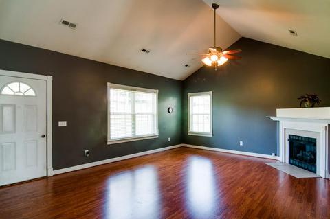 112 Lena Loop, Burns, TN 37029 photo 2