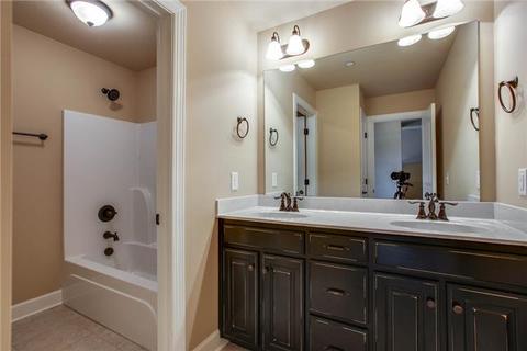1028 Irish Way, Spring Hill, TN 37174 photo 2